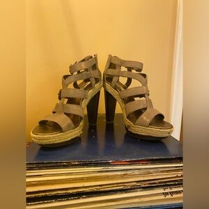 ✨ JUST LISTED 🌟 Simply Vera Sparkle ✨ Strappy  Platform Heels - Women
